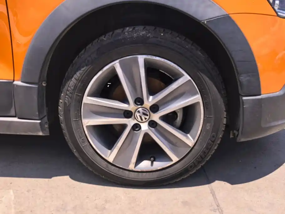 Volkswagen Polo 2014