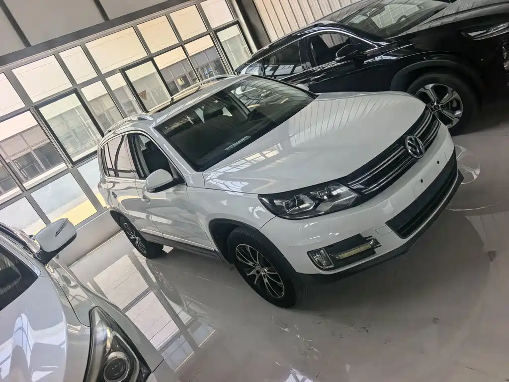 Volkswagen Tiguan 2015 — фото 4