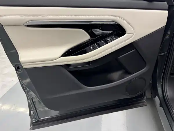 Land Rover Range Rover Evoque 2022