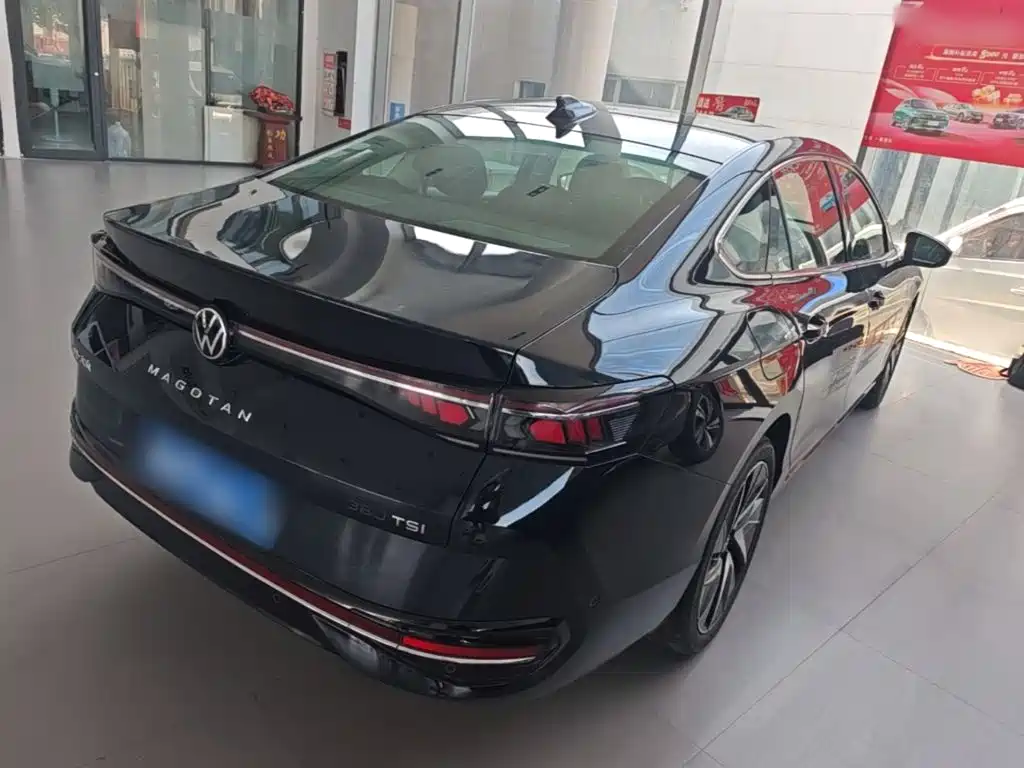 Volkswagen Magotan 2024