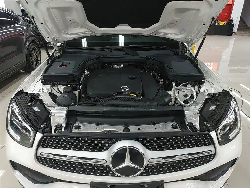 Mercedes-Benz GLC 2019 — фото 16