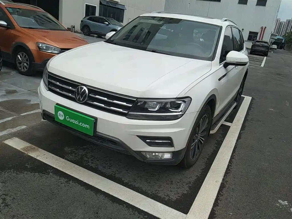 Volkswagen Tiguan L 2021 — фото 2