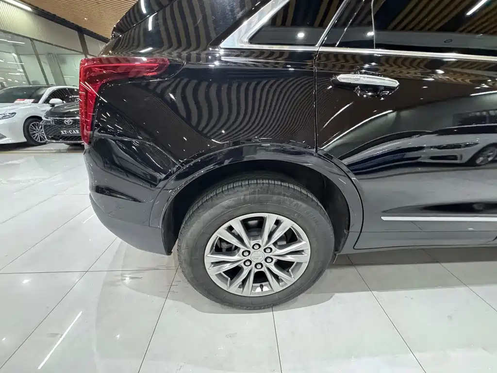 Cadillac XT5 2022 — фото 26