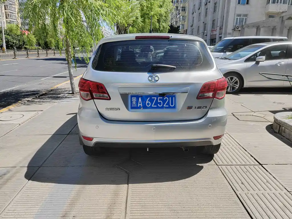 BAIC E-Series 2014 — фото 5