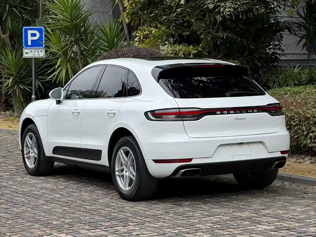 Porsche Macan 2019 — фото 8