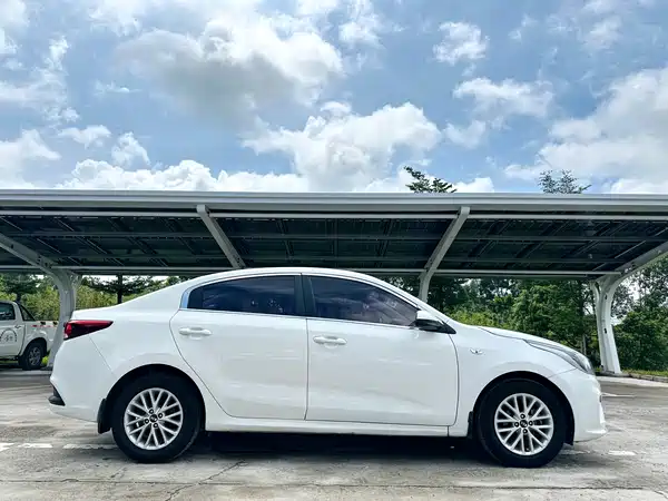 Kia K2 2017
