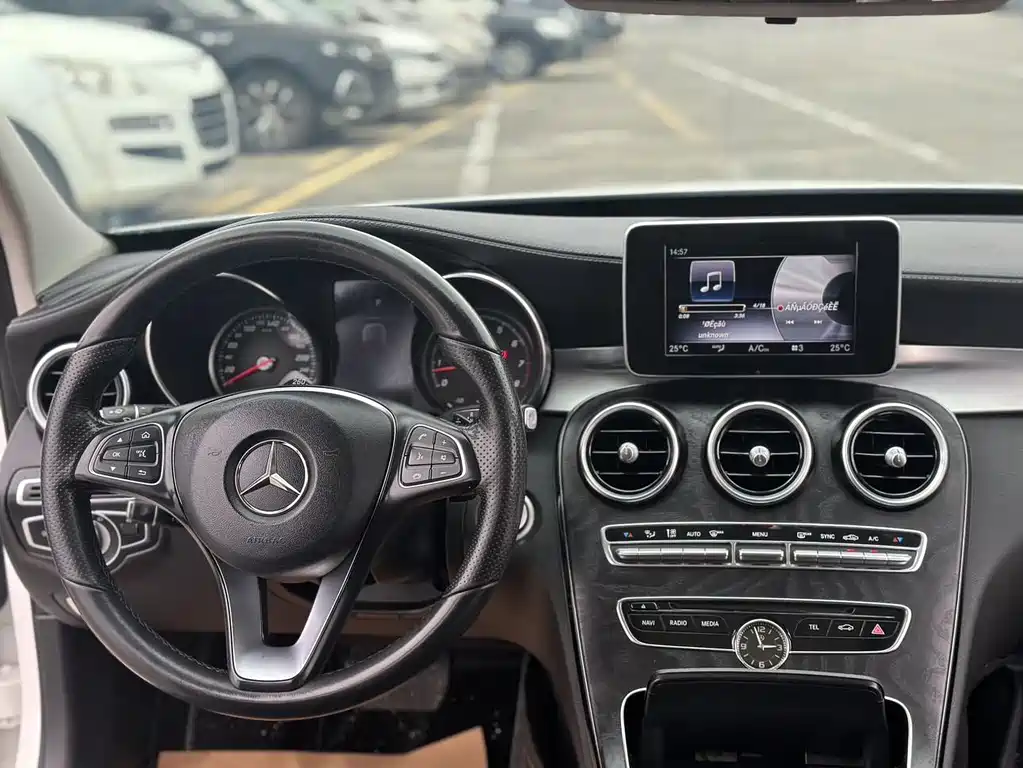Mercedes-Benz C-Class 2018 — фото 7