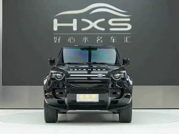 Land Rover Defender 2024