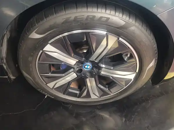 BMW iX 2022
