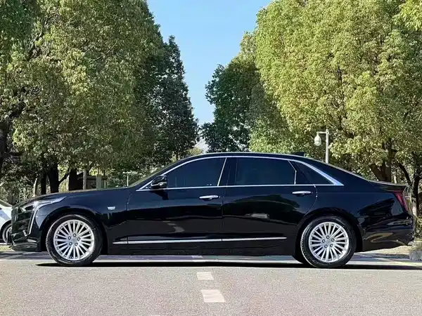 Cadillac CT6 2022
