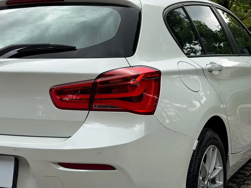 BMW 1 Series 2015 — фото 21
