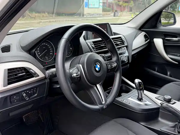 BMW 1 Series 2015
