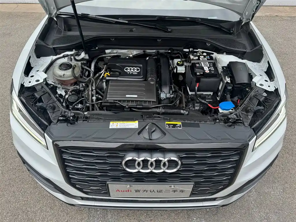 Audi Q2L 2021 — фото 10