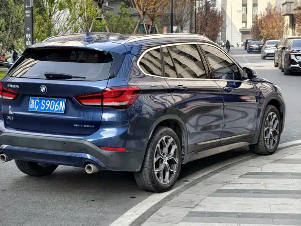 BMW X1 2021