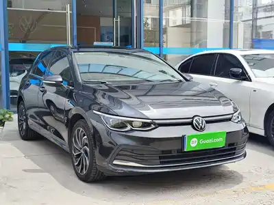 Volkswagen Golf 2023