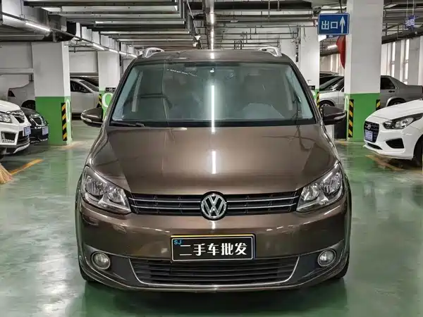 Volkswagen Touran 2014