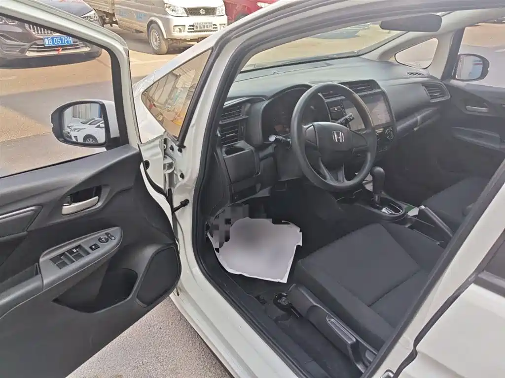 Honda Fit 2018 — фото 16