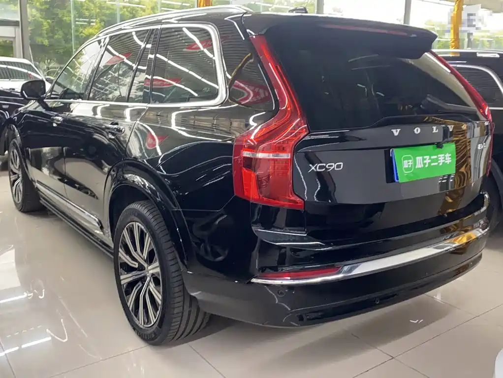 Volvo XC90 2023 — фото 10