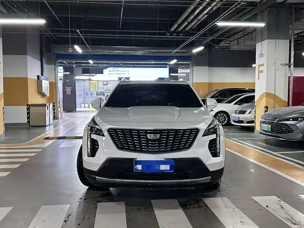 Cadillac XT4 2020 — фото 2