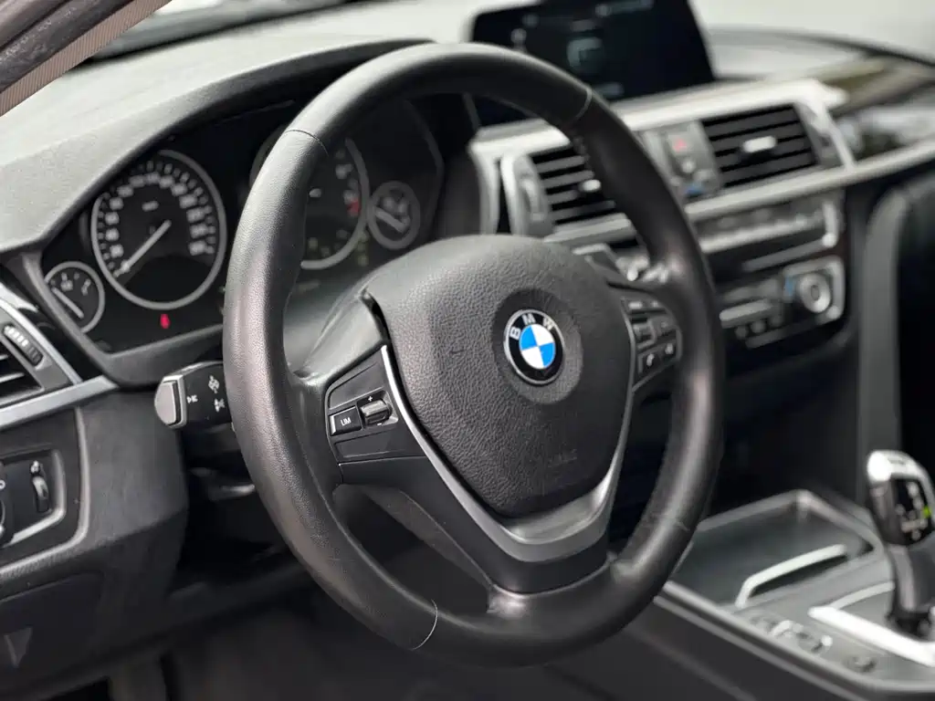 BMW 3 Series 2018