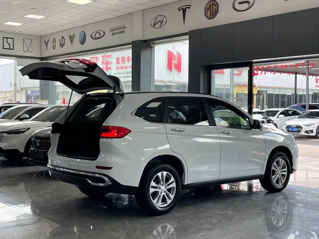 Haval M6 2023 — фото 16