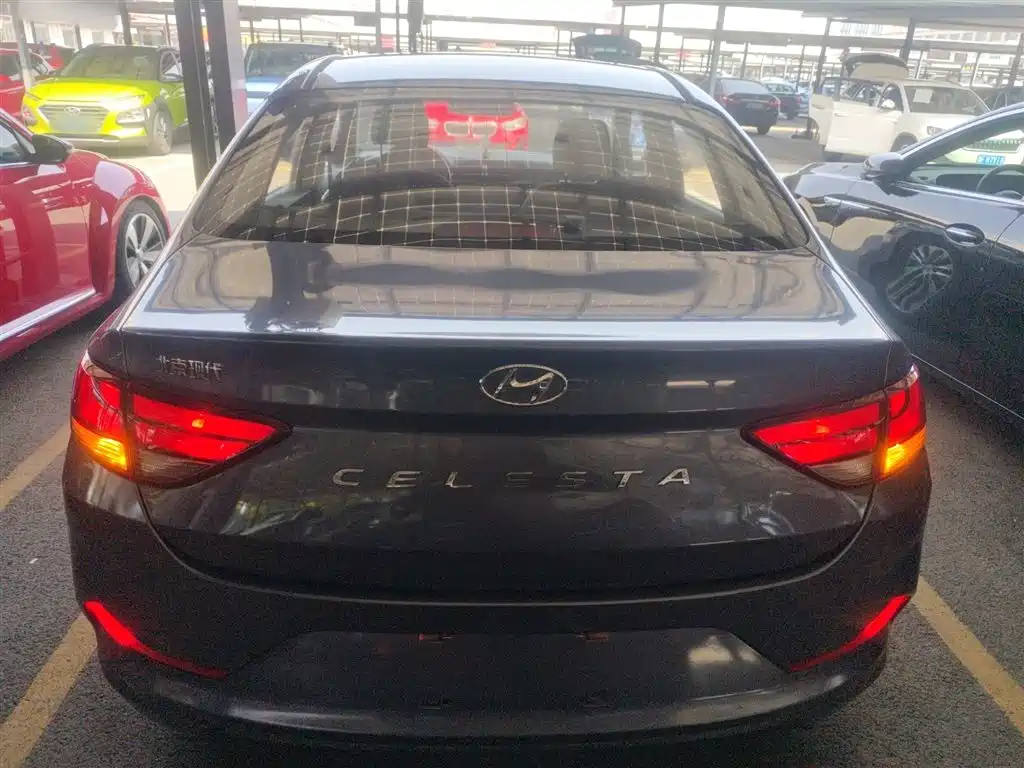 Hyundai Elantra 2019 — фото 6