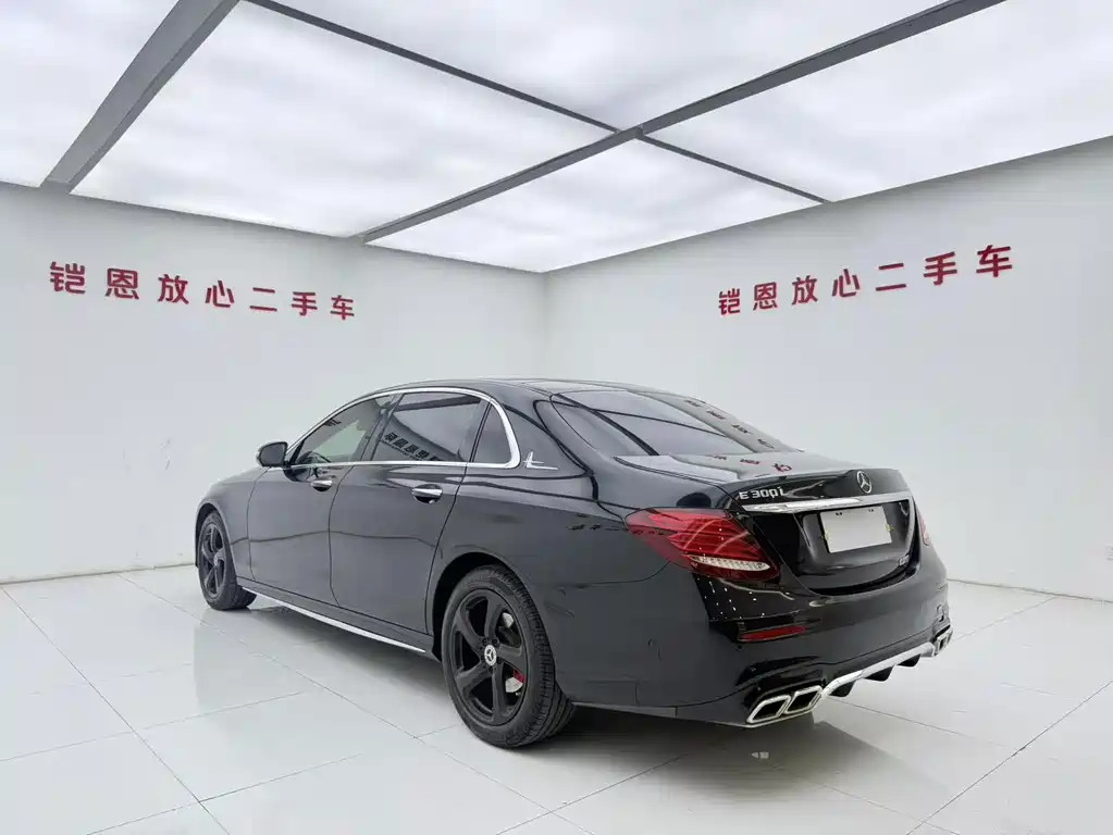Mercedes-Benz E-Class 2019 — фото 15