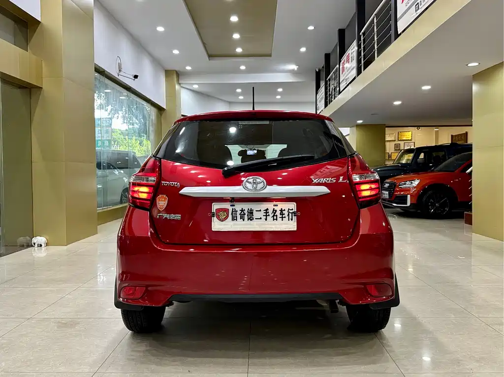 Toyota Yaris L 2019