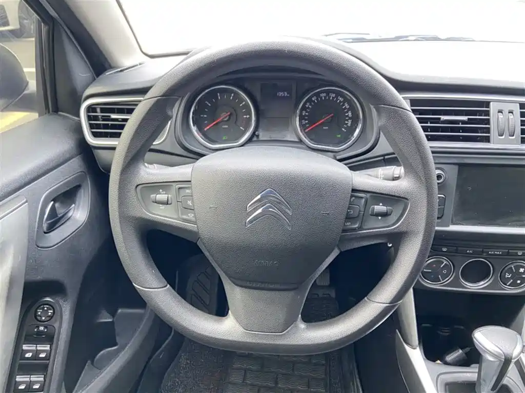 Citroen C3-XR 2018 — фото 17