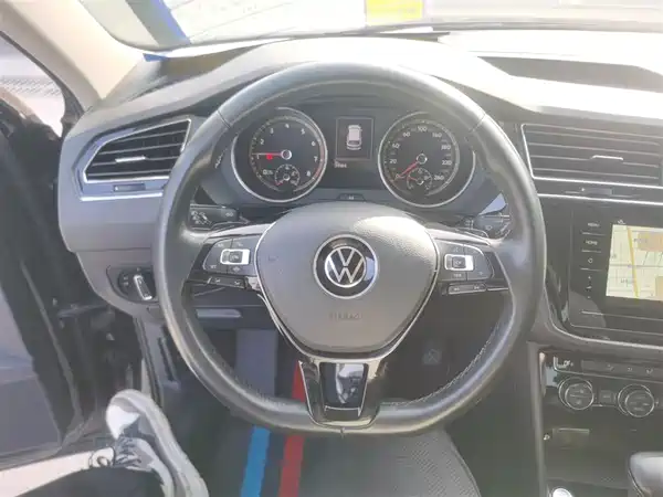 Volkswagen Tiguan L 2021