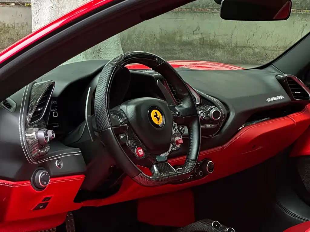 Ferrari 488 2016 — фото 14