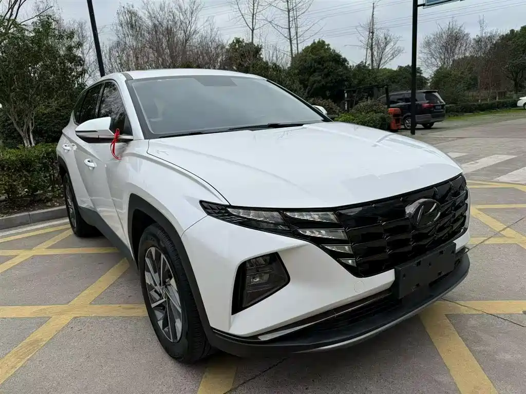 Hyundai Tucson 2022 — фото 10