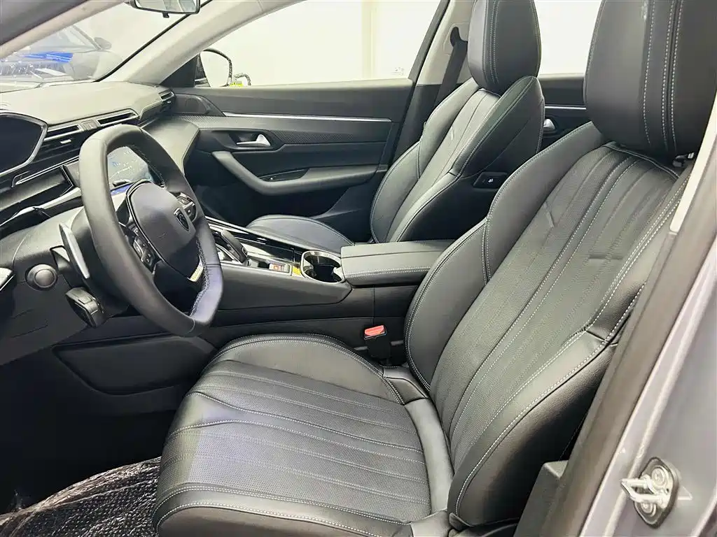 Peugeot 508 2025 — фото 19