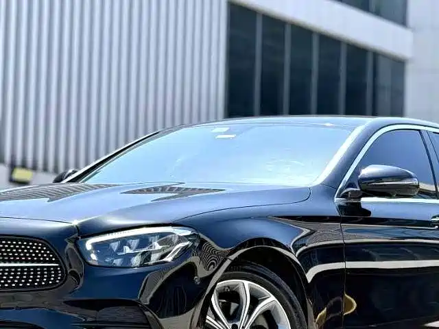 Mercedes-Benz E-Class 2023