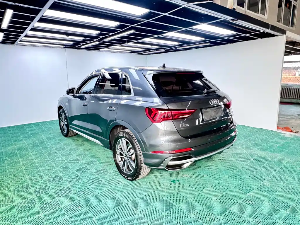 Audi Q3 2023 — фото 4