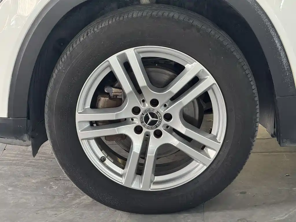 Mercedes-Benz GLB 2021
