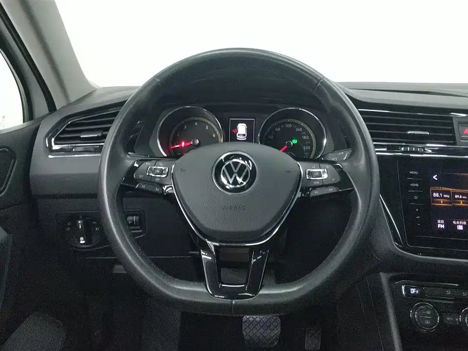 Volkswagen Tiguan L 2021 — фото 15