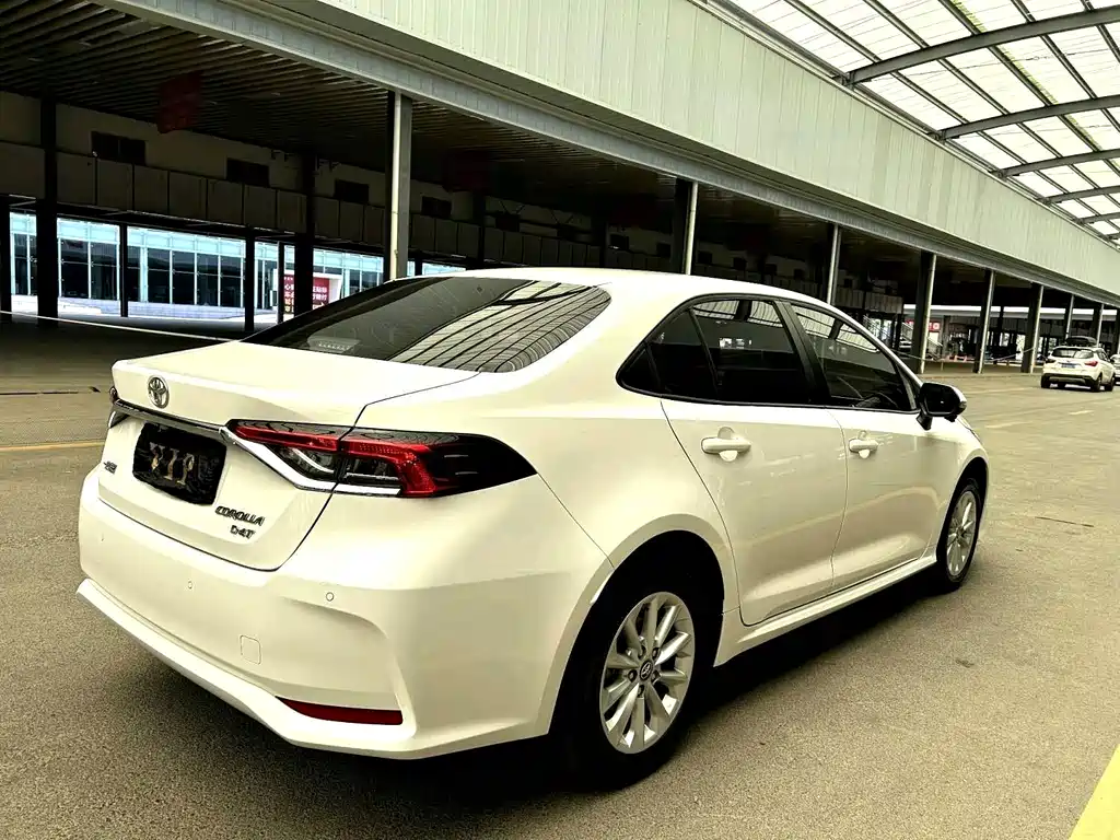 Toyota Corolla 2021 — фото 19