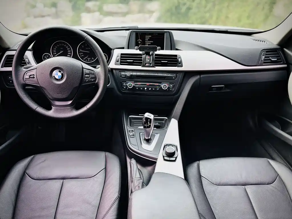 BMW 3 Series 2014 — фото 8