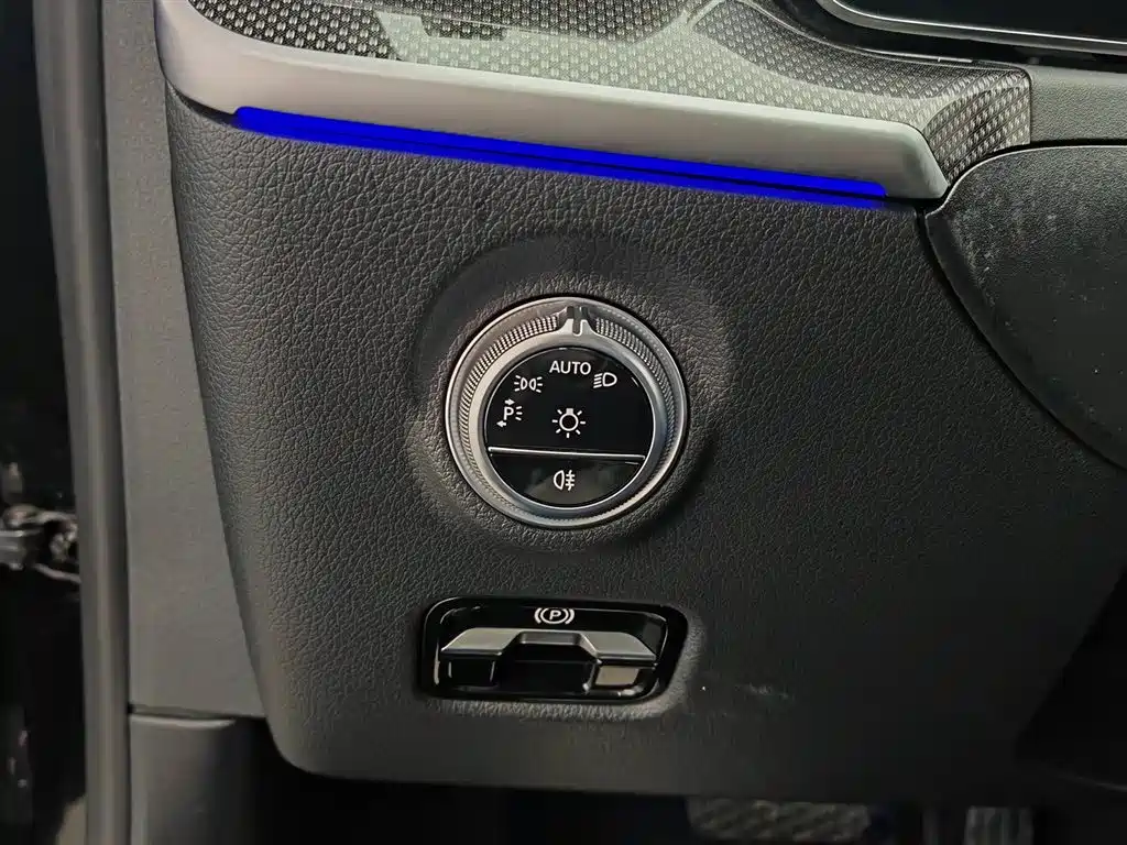 Mercedes-Benz C-Class 2022 — фото 21