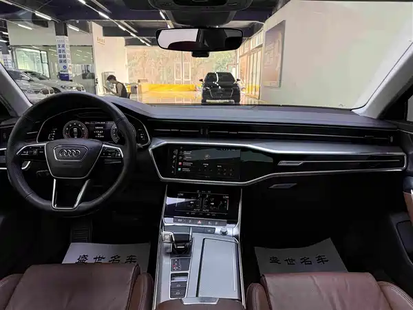 Audi A6L 2022