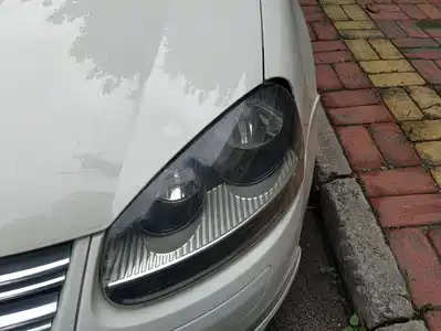 Volkswagen Sagitar 2012