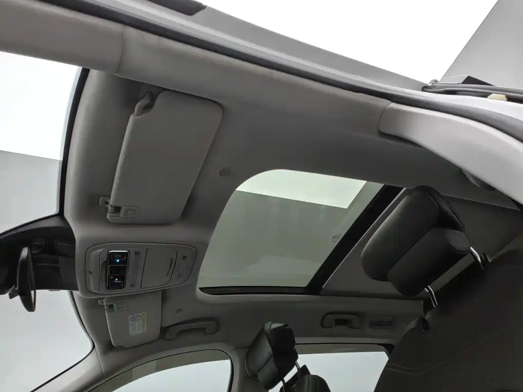 Ford Edge 2023 — фото 14