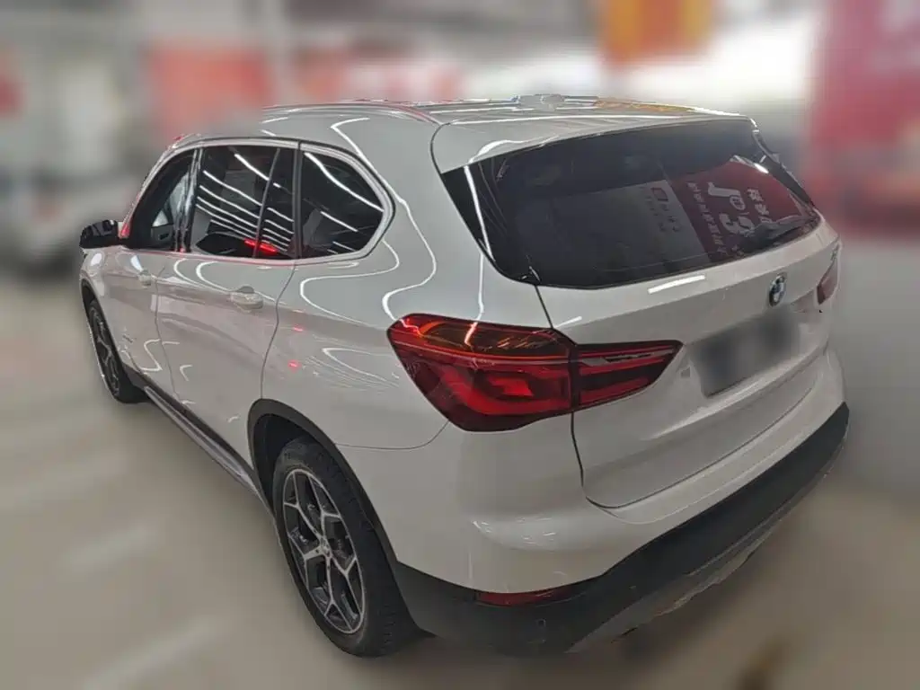 BMW X1 2017 — фото 9