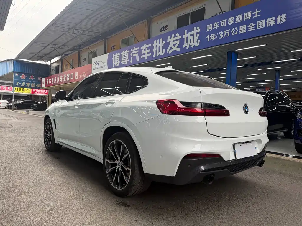 BMW X4 2021 — фото 24