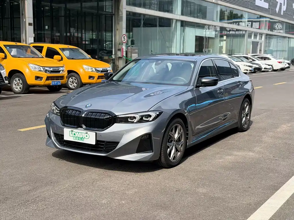 BMW i3 2023