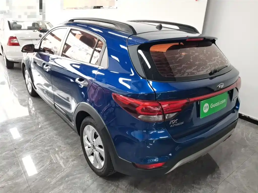 Kia KX Cross 2018 — фото 23