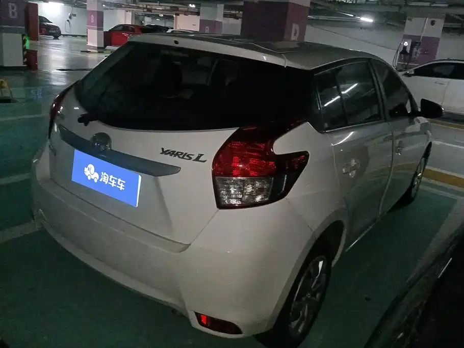 Toyota Yaris L 2014