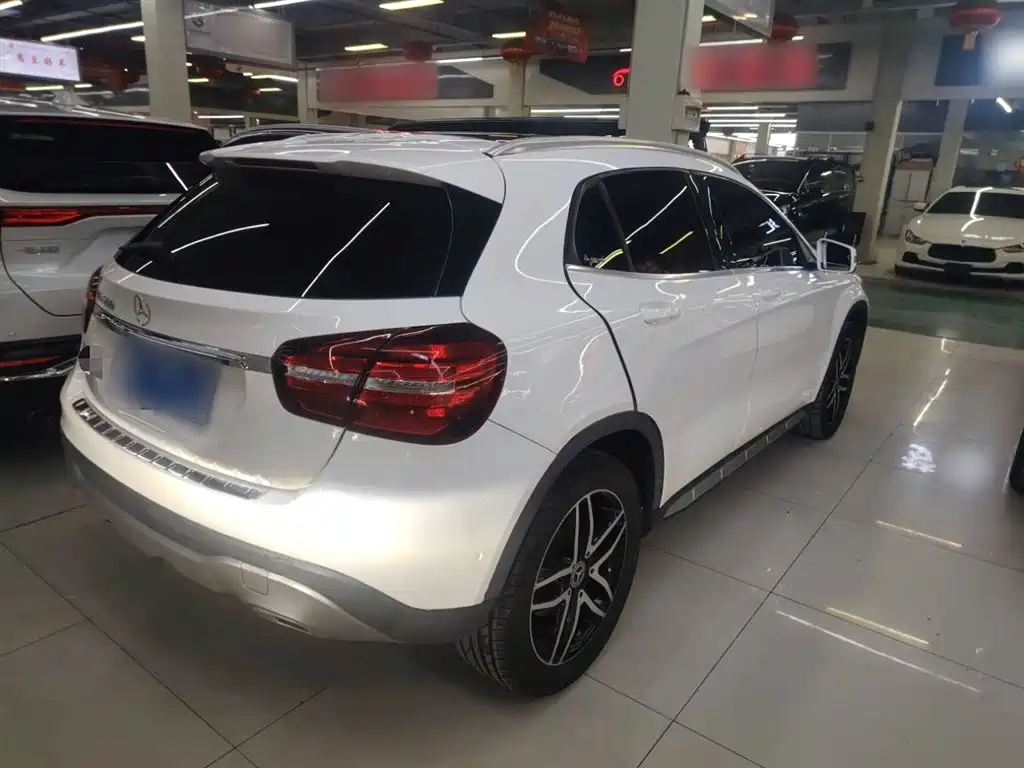 Mercedes-Benz GLA 2018 — фото 7