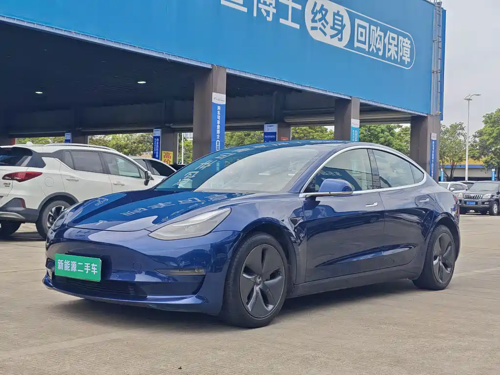 Tesla Model 3 2021 — фото 1